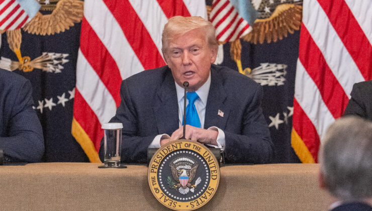 Trump’tan Çin ve Hürmüz Boğazı Açıklaması: “Şi Cinping Bana Kocaman Sarılacak”