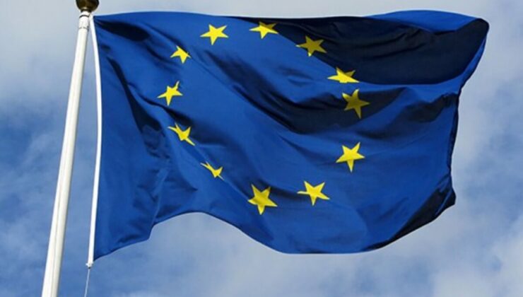 Avrupa Parlamentosu’ndan ABD ile Ticaret Anlaşmasına Durdurma Kararı: Süreç Askıya Alındı