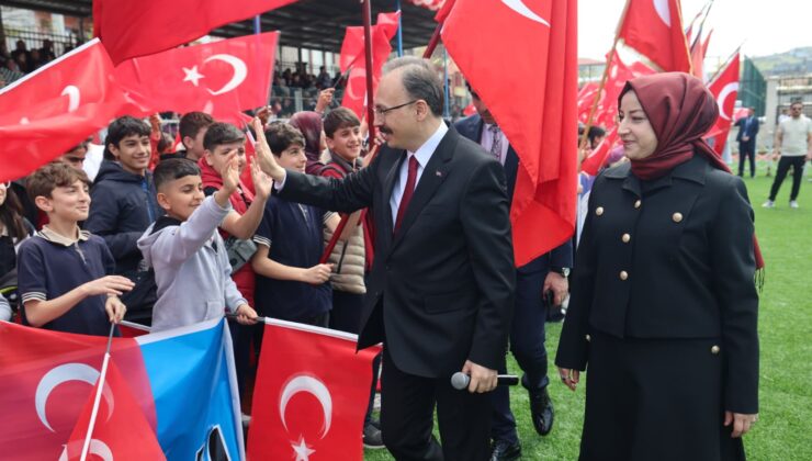 Siirt’te 23 Nisan Coşkusu: TBMM’nin 106. Yılı Törenlerle Kutlandı