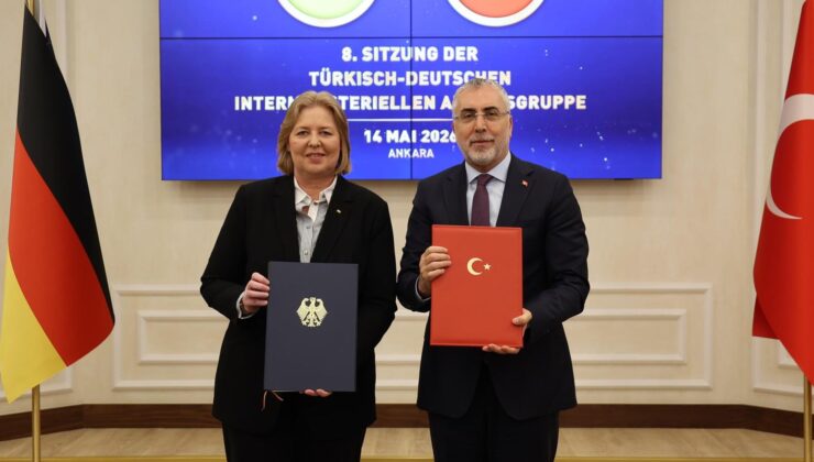 Çalışma Ve Sosyal Güvenlik Bakanı Işıkhan Almanya Federal Bakanı Bas İle Bir Araya Geldi